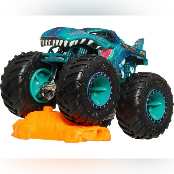 Hot Wheels Monster Trucks Crash Crew Brand New - Picture 2 of 12